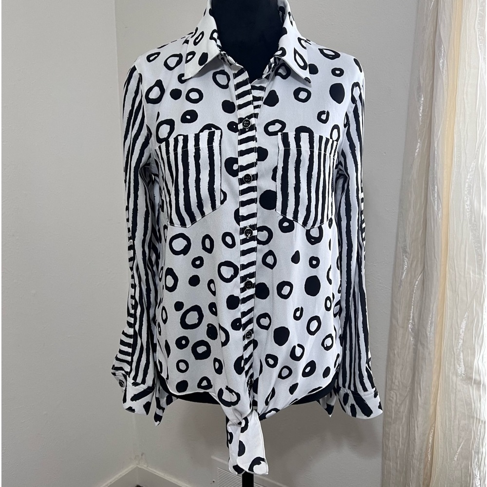 Multiples - Cuffed Longsleeve Tie Waist Button Front 2 Pocket Hi-Lo Shirt